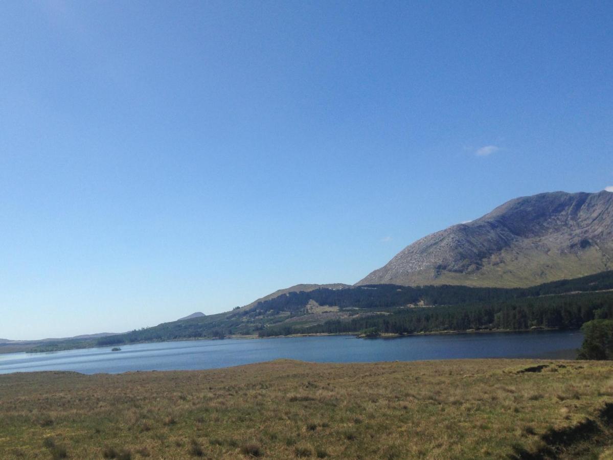 Railway View - Connemara Acomodação com café da manhã Recess Exterior foto